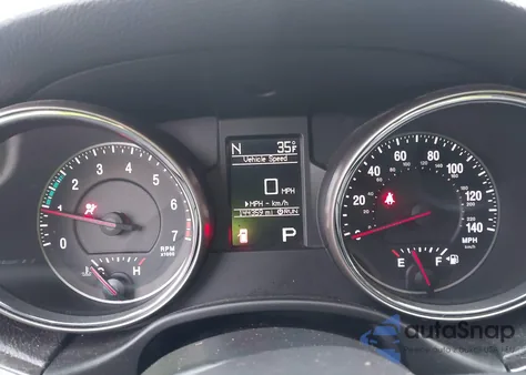 2013 Jeep Grand Cherokee Laredo z USA, uszkodzony, nr VIN 1C4RJFAG1DC503365